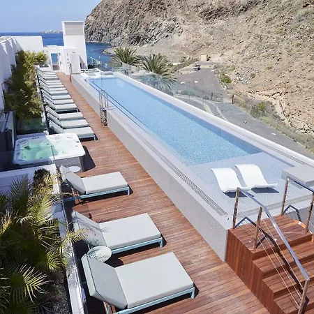 Infinity 0-3 Luxe Partial Sea View 2b Holiday home Palm-mar